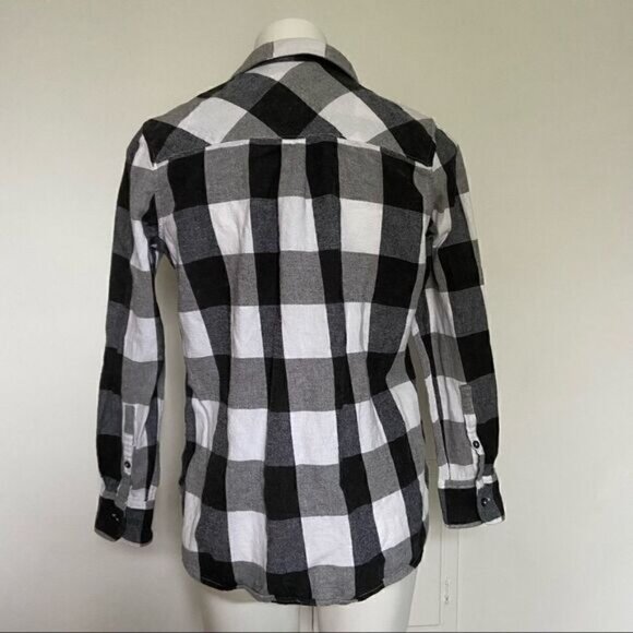 Woolrich Buffalo Check Plaid Button Down - Picture 5 of 10